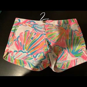 EUC size 00 adie shorts in shellabrate